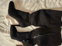 Black boots Suede