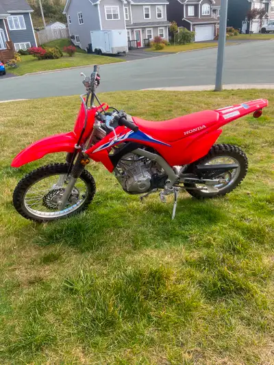 Approximately 10 hours use. Oil changed two weeks ago. New battery