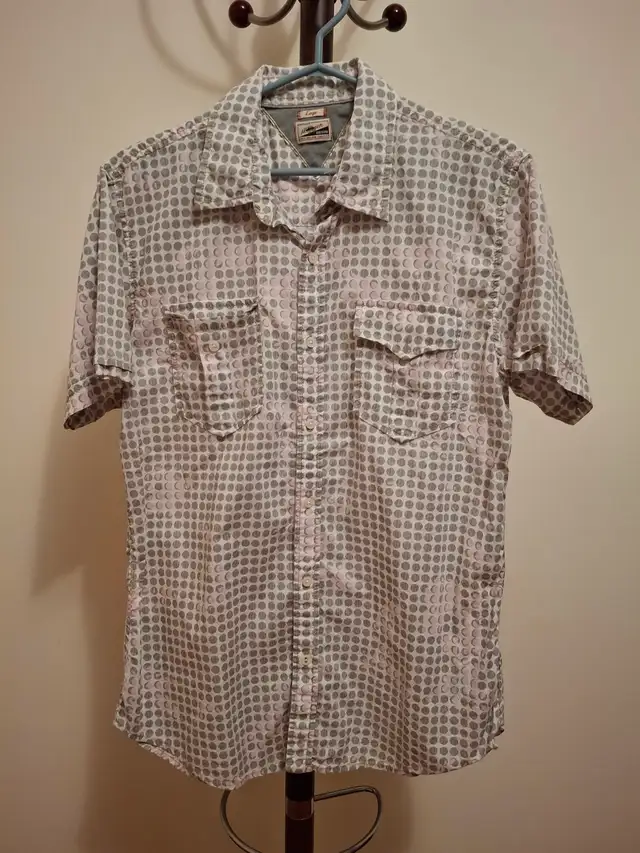Vintage Heritage Hilfiger men's button-up shirt