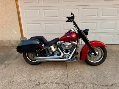 Posting up my 2006 Harley Davidson softail deluxe up for trade. Looking to trade for a nice and clea...