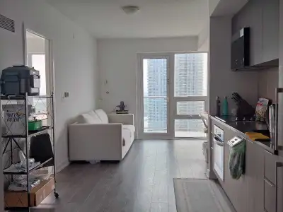 Room for Rent – Scarborough (Kennedy & Hwy 401)