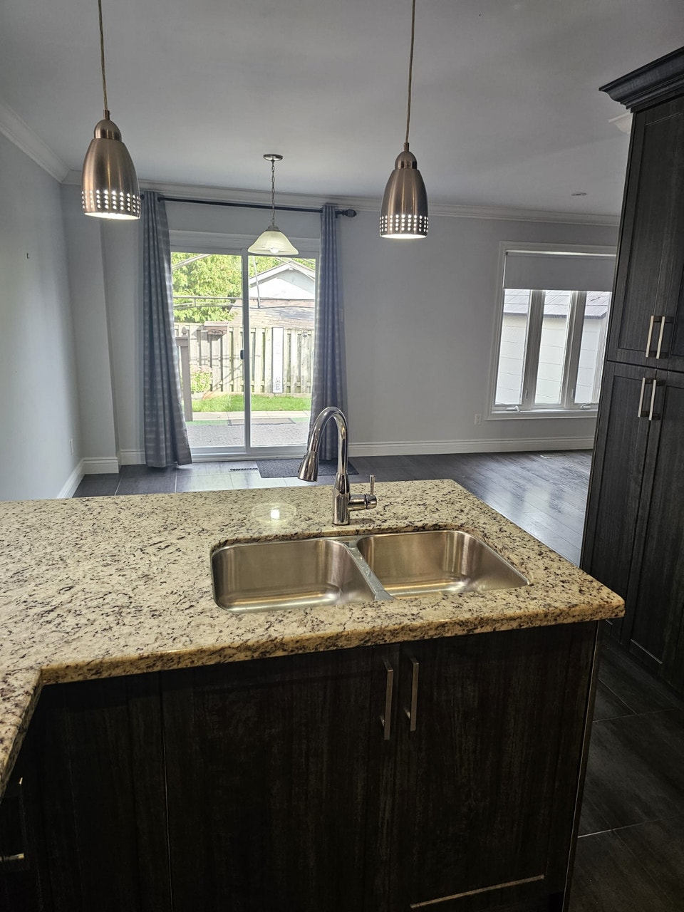 Central Mississauga 3 Bedroom 2.5 Bath Home for rent 3