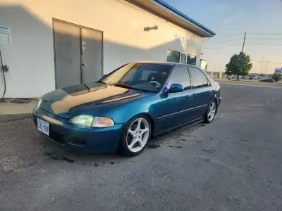 Located in brockville Ontario K20a2 and 6 speed manual type s swapped 1994 Honda Civic Sedan Super c...