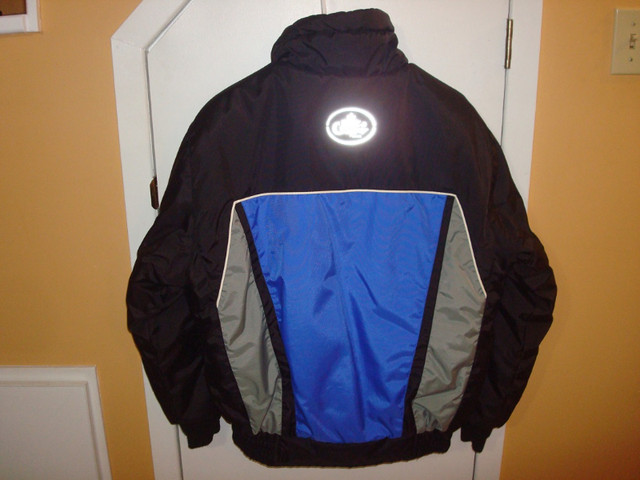 Manteau d’hiver Choko pour homme small, (motoneige, vtt), 20$. dans Pièces et accessoires pour motoneiges  à Laval/Rive Nord - Image 2