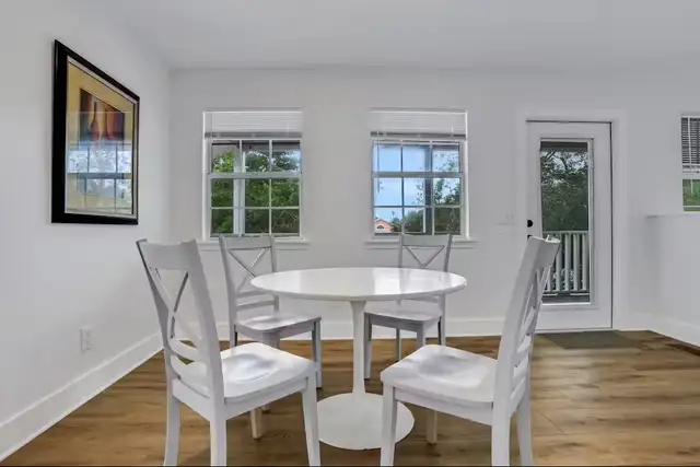 SNOWBIRDS PET FRIENDLY FLORIDA COTTAGE IN SANTA ROSA BEACH in Florida in Canada - Image 6