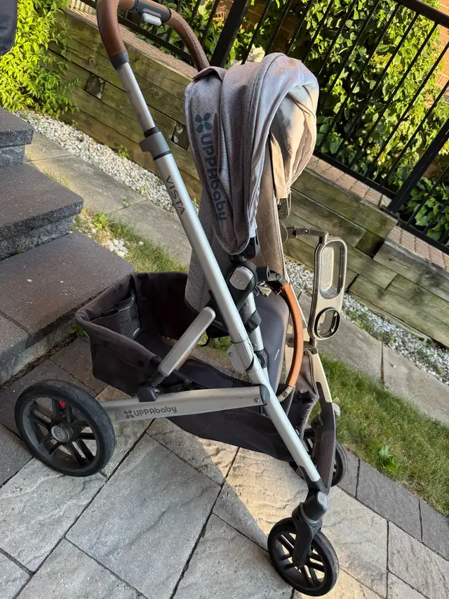 UPPAbaby Vista Stroller – Full Luxury Set in Strollers, Carriers & Car Seats in Markham / York Region - Image 3
