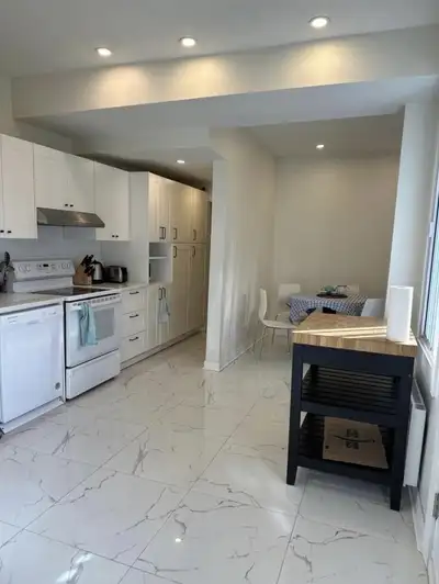 Grand à Louer 5 ½ Apartment for Rent | Villeray / Parc-Extension