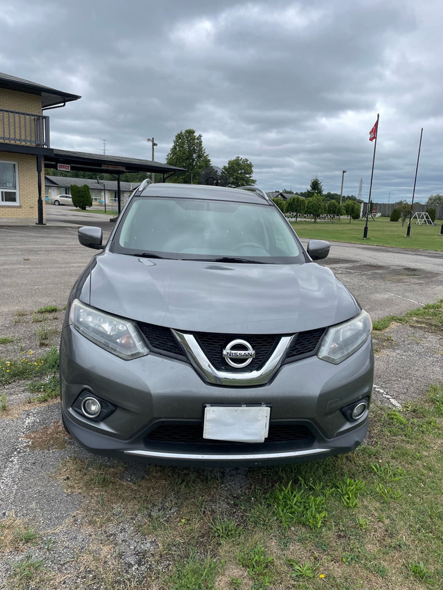 Nissan Rogue 2016 (FWD) in Cars & Trucks in St. Catharines