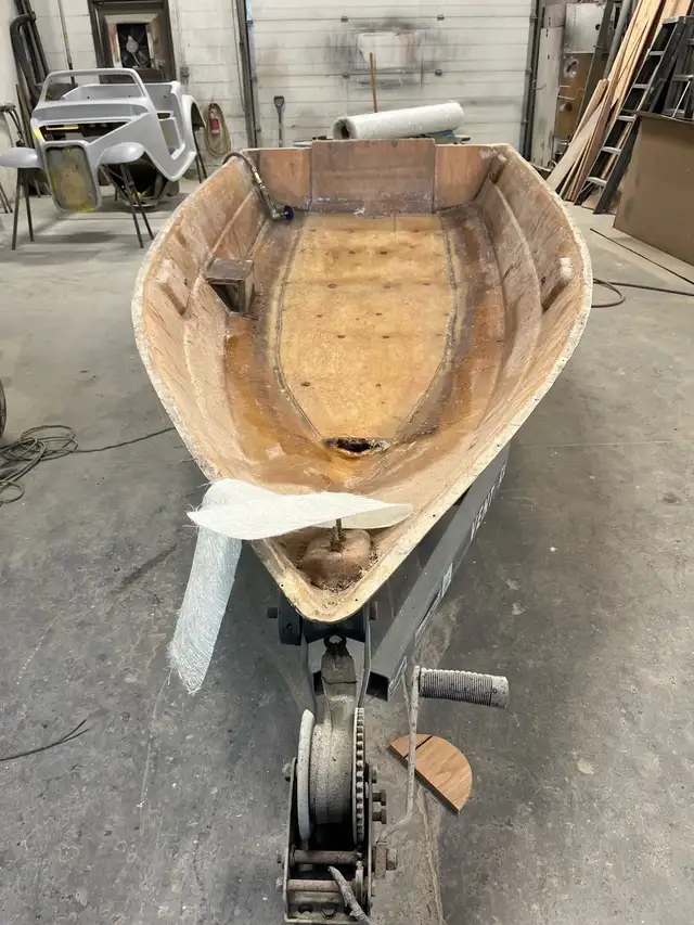 Fiberglass repairs and modification414906190555392004