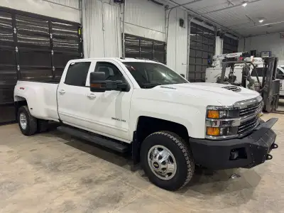 2018 Silverado 3500 Duramax Crew, fifth wheel option, spray in box liner, Go Rihno Steel bumper with...