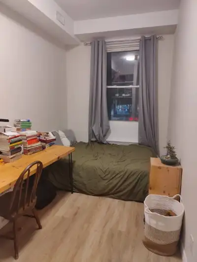 Looking for a clean, quiet, and responsible individual to sublease a private room in a shared downto...