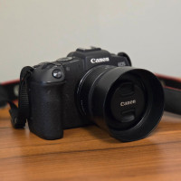 Canon EOS RP Mirrorless Camera + 50mm f1.8 Lens Combo
