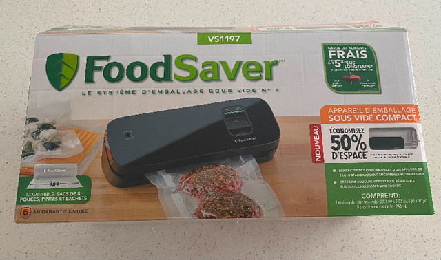 FoodSaver Vacuum Sealer in Vacuums in Edmonton