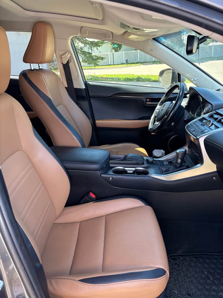 Lexus Nx 200T 2016 photo 4