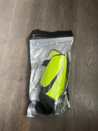 Nike shin pads