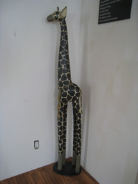 ''Girafe de 5 pieds''