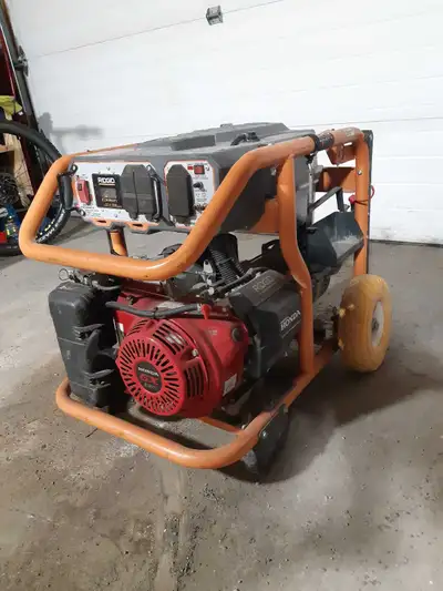 Ridgid Generator for sale. Honda GX390 engine, 7000 running watts, 8750 starting watts. Works well,...