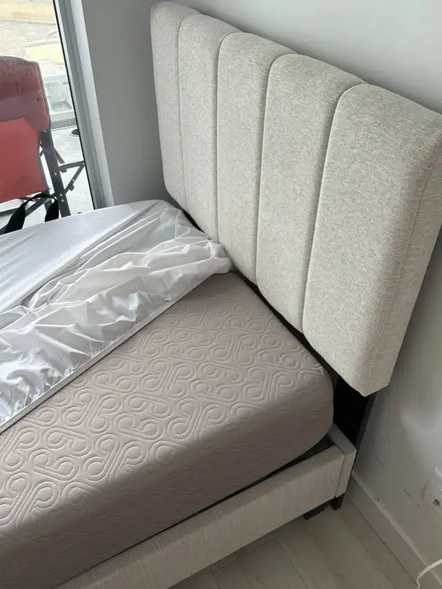 Casper Bed Frame + Mattress Set (Single) in Beds & Mattresses in Burnaby/New Westminster - Image 7
