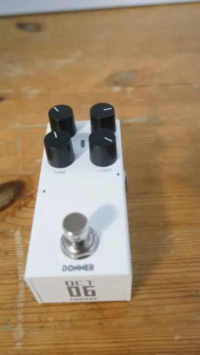 Donner EMBARK 06 Octave Guitar Pedal - New open box with adapter, View more