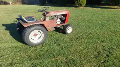 Wheel Horse GT14 Lawn Tractor, View more