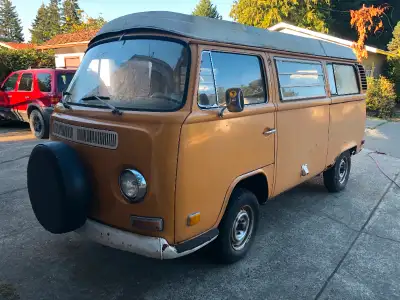 1972 Orange VW WESTFALIA Bus/Van