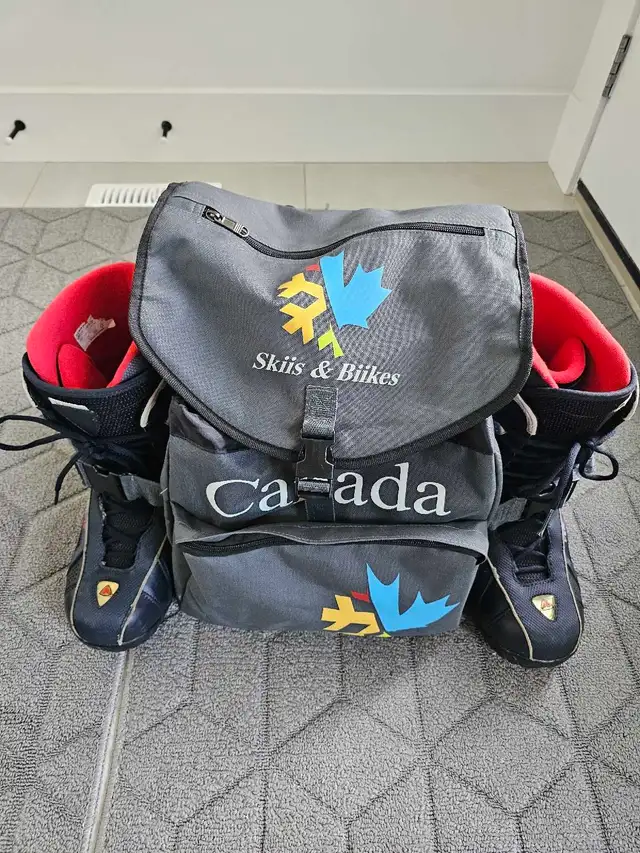 Firefly Mens Snowboard Boots with Skis and Bikes Canada Backpack in Snowboard in Calgary - Image 10
