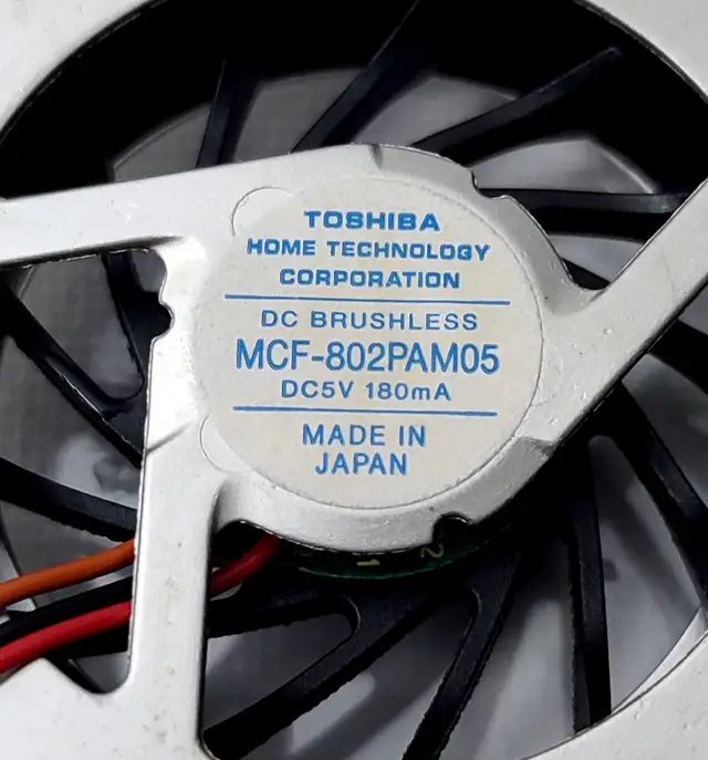 TOSHIBA TECRA S1 CPU FAN HEAT SINK MCF‑802PAM05 V000020030 in System Components in Laval / North Shore - Image 4