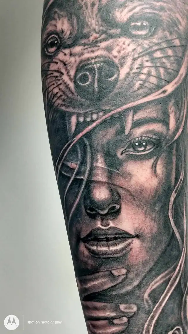 Tattoo Artist62863244433282123