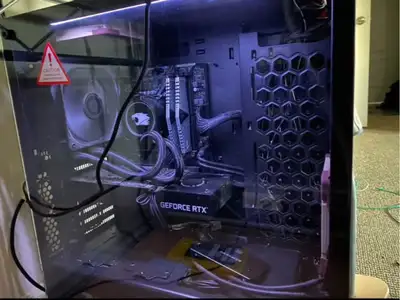 I7 8700k Rtx 2070 1tb ssd 16gb ram Asrock Z390 (ready for 9th gen intel as well) Many additional noc...