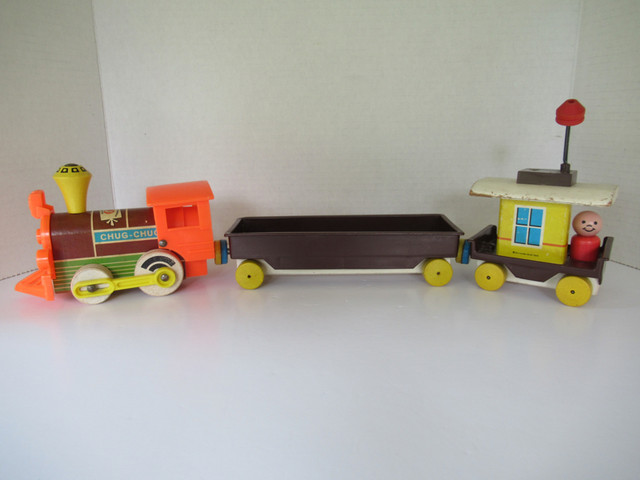 Vintage Fisher Price Pull Toys in Arts & Collectibles in Sudbury - Image 3