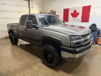 2006 Chevy Silverado 2500hd 6.6 LBZ 4x4 6spd Allison transmission Lifted Safetied New control arms,n...