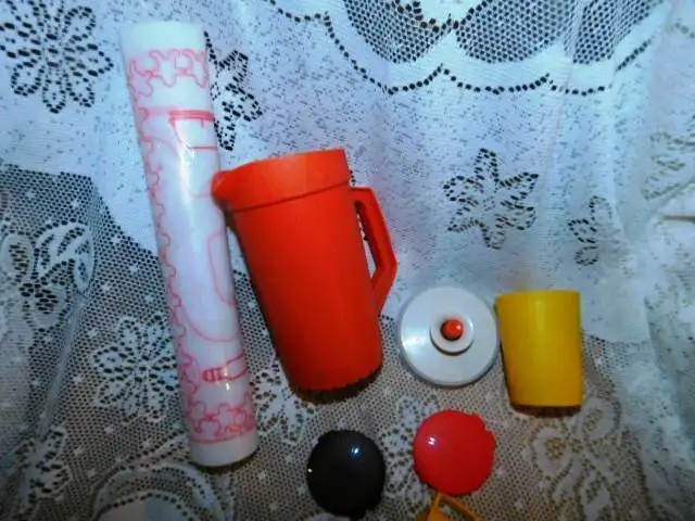 MINI TUPPERWARE 6 HANDLE MUGS, TUMBLER, PASTRY MAT ETC in Hobbies & Crafts in Lethbridge - Image 6