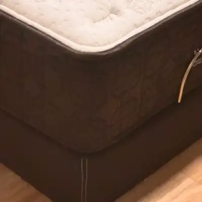 Lit AJUSTABLE ÉLÈCTRIQUE avec matelas – Confort haut de gamme, View more