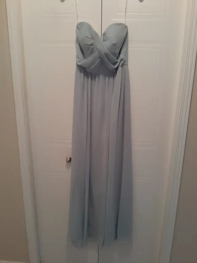DRESS  SIZE 4 in Women's - Dresses & Skirts in Kitchener / Waterloo - Image 2