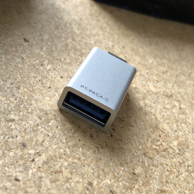 Platinum USB C Type C to USB-A 3.0 Adapter- Macbook PC Surface in Other in Ottawa - Image 3