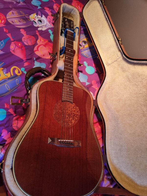 FOR SALE Shiraki XW60 Vintage Acoustic Guitar with Hard Case Guitars