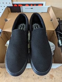 NEW - Lugz Clipper Sneakers - Size 13/Black