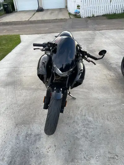 2009 Buell 1125CR with 24,000km on it. Second owner. Everything works as should except the kickstand...