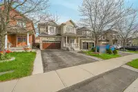 Detached Home For Sale in Brampton