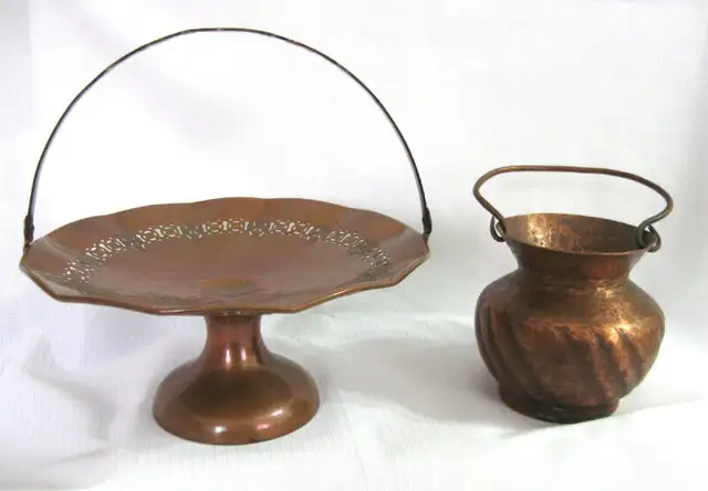 DEUX ITEMS en CUIVRE VINTAGE COPPER ITEMS LOT of TWO in Arts & Collectibles in West Island - Image 2