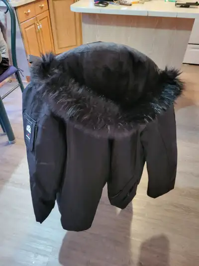 Xl men's winter parka  new, View more