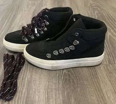 High Top Women's Shoes Black - Size 5.5 - Worn Once, View more