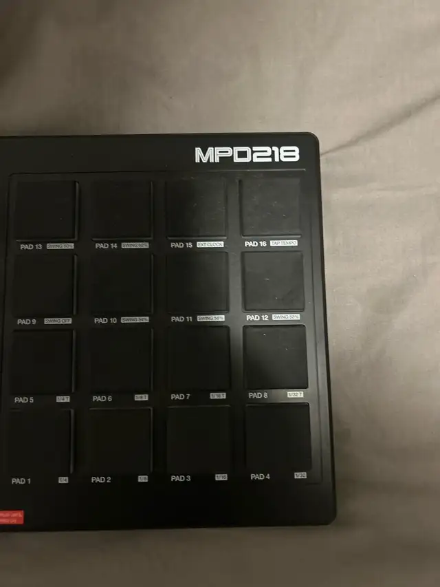 AKAI Mpd 218 in Other in Ottawa - Image 4