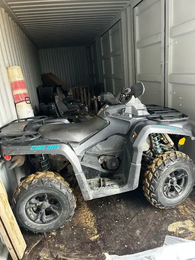 2020 CAN AM outlander 570 in good shape well maintained
