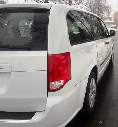 2015 Dodge Grand Caravan – Stow ’n Go – $6,900 OBO Selling our 2015 Dodge Grand Caravan with 170,000...