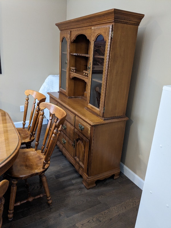 Solid Maple Dining Room Set Dining Tables & Sets Cornwall Kijiji