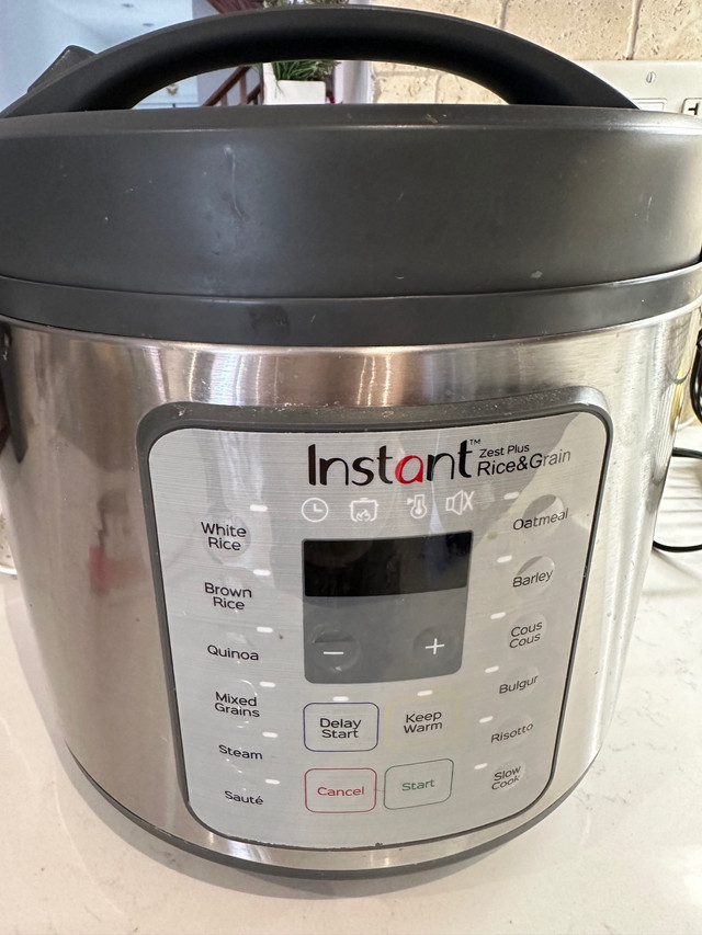 Instapot Zest Plus Rice Cooker in Microwaves & Cookers in Oakville / Halton Region