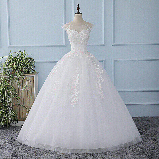 Sleeveless Wedding Dress Sweetheart Ball Gown Tulle Skirt 10 New in Women's - Dresses & Skirts in Oshawa / Durham Region