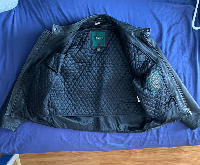 Danier sport leather jacket size large  in Men's in Bedford - Image 2