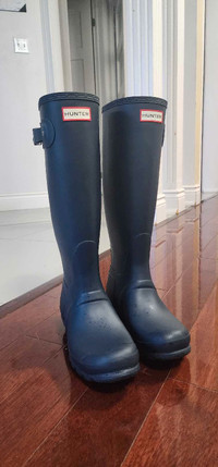 Brand new Hunter Rain Boots Size 7